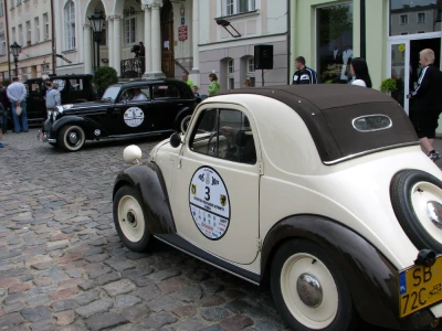 III Runda Mistrzostw Polski Pojazdów Zabytkowych 2015 fot. Leszek Spigarski
