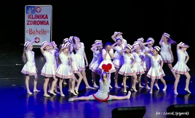 Wejherowo 2017 - Bąbelki i Bacarki tańczyły dla WOŚP (fot. Leszek Spigarski)