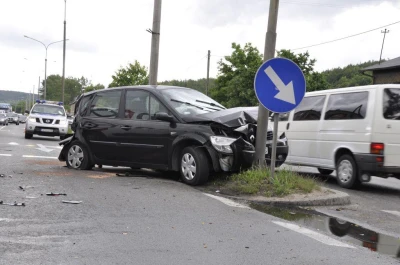 Reda: Zatrzymał się na słupie