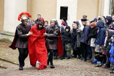 Wielki Piątek - Misterium Męki Pańskiej część I - Jezus na śmierć skazany - fot. Leszek Spigarski oraz Marta Krawczyk