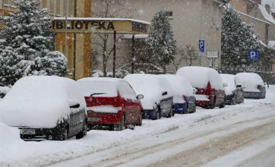 Wejherowo  - zimowa aura na osiedlowych ulicach (8.02.2017) - fot. Leszek Spigarski
