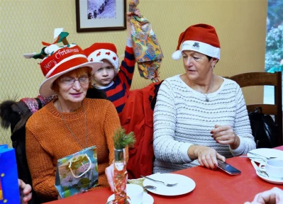 Turystyczne Mikołajki WUTW YMCA i Powiatowy Dzień Wolontariusza - fot. Leszek Spigarski