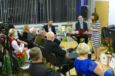 Dyrektor biblioteki w Bolszewie przechodzi na emeryturę (fot. Leszek Spigarski)