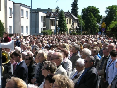 Procesja Bożego Ciała w parafii pw. NMP Królowej Polski w Wejherowie (fot. Leszek Spigarski)
