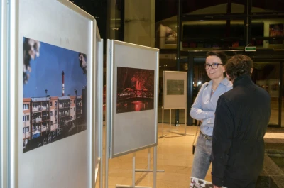 Wernisaż wystawy fotograficznej Nadmorskiej Grupy Fotograficznej