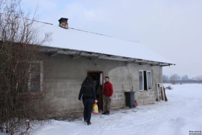 Studenci AMW pomagają powodzianom