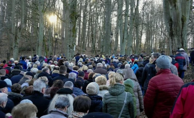 Tłumy wiernych na kalwaryjskiej Drodze Krzyżowej fot. Leszek Spigarski