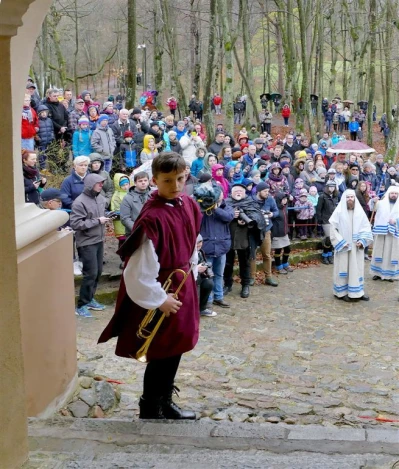 Wielki Piątek - Misterium Męki Pańskiej część I - Jezus na śmierć skazany - fot. Leszek Spigarski oraz Marta Krawczyk