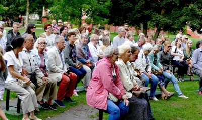 Muzyczne Lato 2017. Zespół „Foliba” na małej scenie w Parku Miejskim