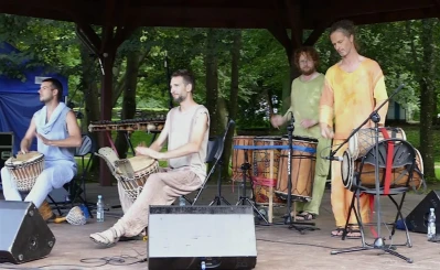 Muzyczne Lato 2017. Zespół „Foliba” na małej scenie w Parku Miejskim
