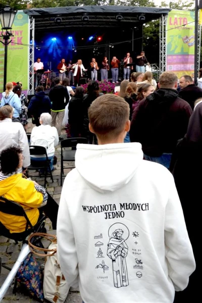 Zespół NieMaGoTu na Muzycznym Rynku w Wejherowie