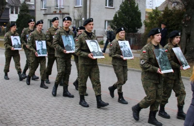 Żołnierzom Wyklętym - uroczystość przy Bramie Piaśnickiej