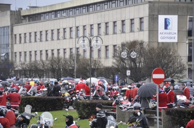 2,5 tys. mikołajkowych rydwanów zawładnęło Trójmiastem