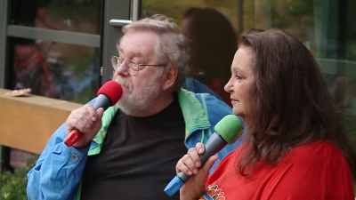 Anna Dymna czytała dzieciom na polanie w Lubiatowie 
