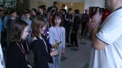 Sztafety pływackie walczyły o mistrzostwo powiatu