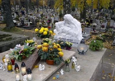 Poświęcenie Bezimiennego Grobu Dzieci Martwo Urodzonych (fot.Leszek Spigarski)