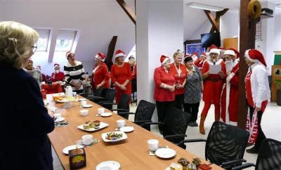 Turystyczne Mikołajki i Dzień Wolontariusza 2017 w WUTW YMCA, fot. Leszek Spigarski