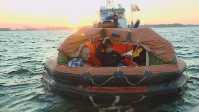 Gdynia: Noc na tratwie