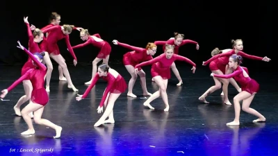 Wejherowo 2017 - Bąbelki i Bacarki tańczyły dla WOŚP (fot. Leszek Spigarski)