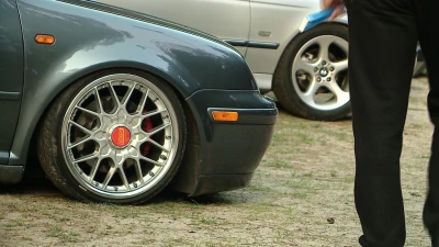 Fani motoryzacji spotkali się w Bieszkowicach