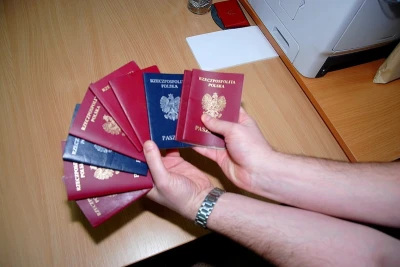 Straż Graniczna rozbiła gang fałszerzy dokumentów