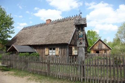 Zagroda-poc582gburska-ze-Skorzewa-okoc582o-1800r.jpg