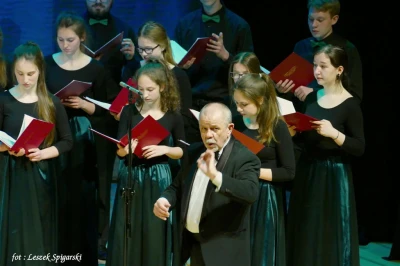 Koncert Inauguracyjny XXIII Festiwalu Pieśni o Morzu fot. Leszek Spigarski