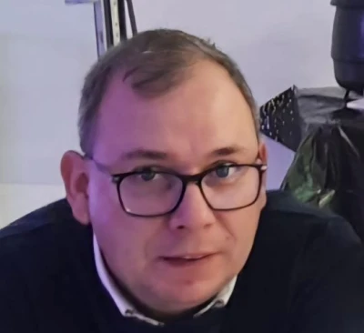 Wyszedł z domu i nie skontaktował się z rodziną. Policja poszukuje 49-latka