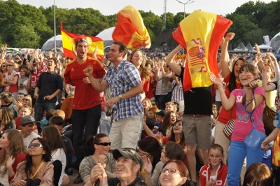 Mecz Hiszpania-Włochy. Tłumy w Fan Zone
