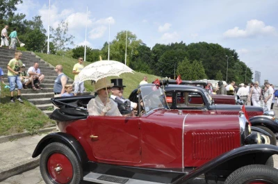 Gdynia pełna zabytkowych Citroënów