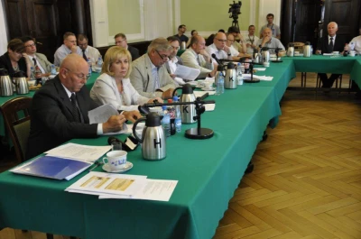 Jednogłośne absolutorium dla Józefa Reszke