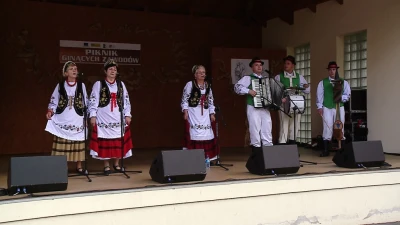 Piknik Ginących Zawodów w Domku Drzewiarza
