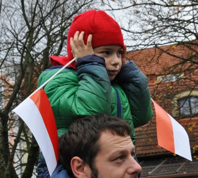 Biało-czerwona parada niepodległościowa w Wejherowie