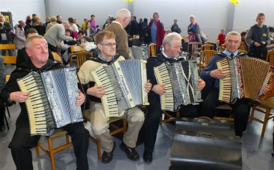 DJK Bojano 2016. Rekord Polski w jednoczesnej grze na akordeonach pobity - fot. Leszek Spigarski