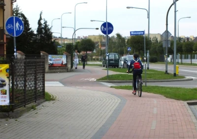 Szlakiem wejherowskich ścieżek pieszo-rowerowych (fot. Leszek Spigarski)