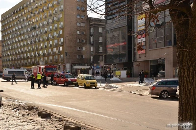 Alarm bombowy przy Centrum Kwiatkowskiego