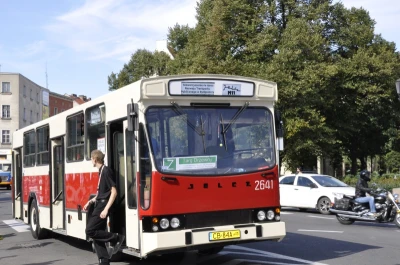 Zabytkowe autobusy na gdańskich ulicach
