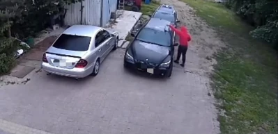 Groził znajomemu, a następnie podpalił jego auto. Ogień zniszczył kolejne pojazdy