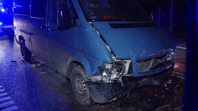 Czołowe zderzanie dwóch Volkswagenów