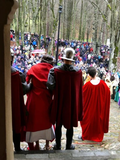 Wielki Piątek - Misterium Męki Pańskiej część I - Jezus na śmierć skazany - fot. Leszek Spigarski oraz Marta Krawczyk
