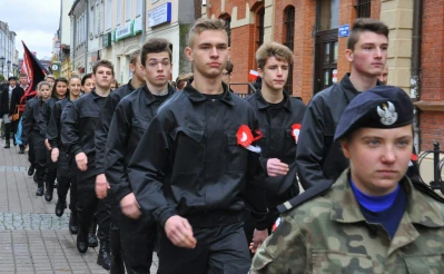 Biało-czerwona parada niepodległościowa w Wejherowie