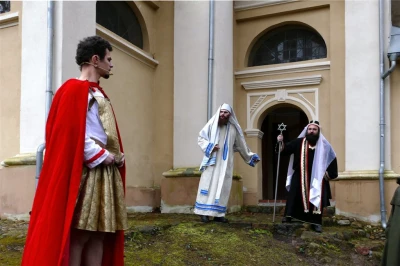 Wielki Piątek - Misterium Męki Pańskiej część I - Jezus na śmierć skazany - fot. Leszek Spigarski oraz Marta Krawczyk