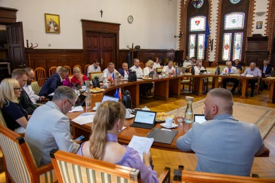 Burmistrz z wotum zaufania. Rada oceniła rok jego pracy