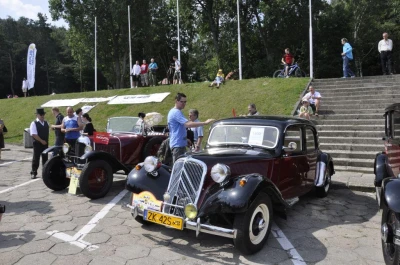 Gdynia pełna zabytkowych Citroënów