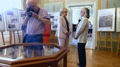 Wernisaż wystawy starych fotografii w wejherowskim muzeum - fot. Leszek Spigarski