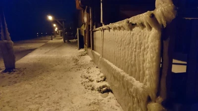 Rewa zimową nocą 