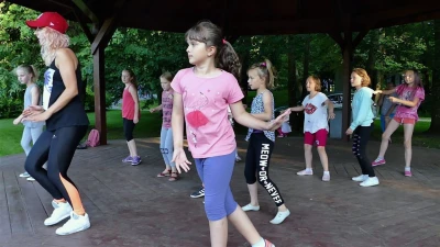 Zumba w parku. Fot. Leszek Spigarski.