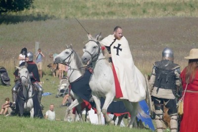 Rekonstrukcja historyczna bitwy wojsk polskicch z krzyżakami w 1462 roku. Fot. Leszek Spigarski.