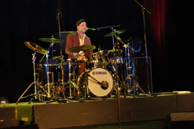 Brenda Boykin featuring Club des Belugas