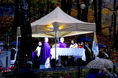 Dzień Zaduszny - nabożeństwo na starym cmentarzu w Wejherowo